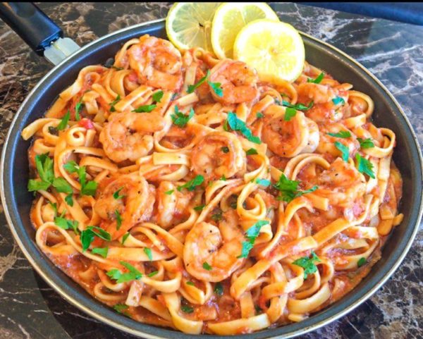 shrimp-pasta-with-creamy-tomato-sauce-the-spice-genie